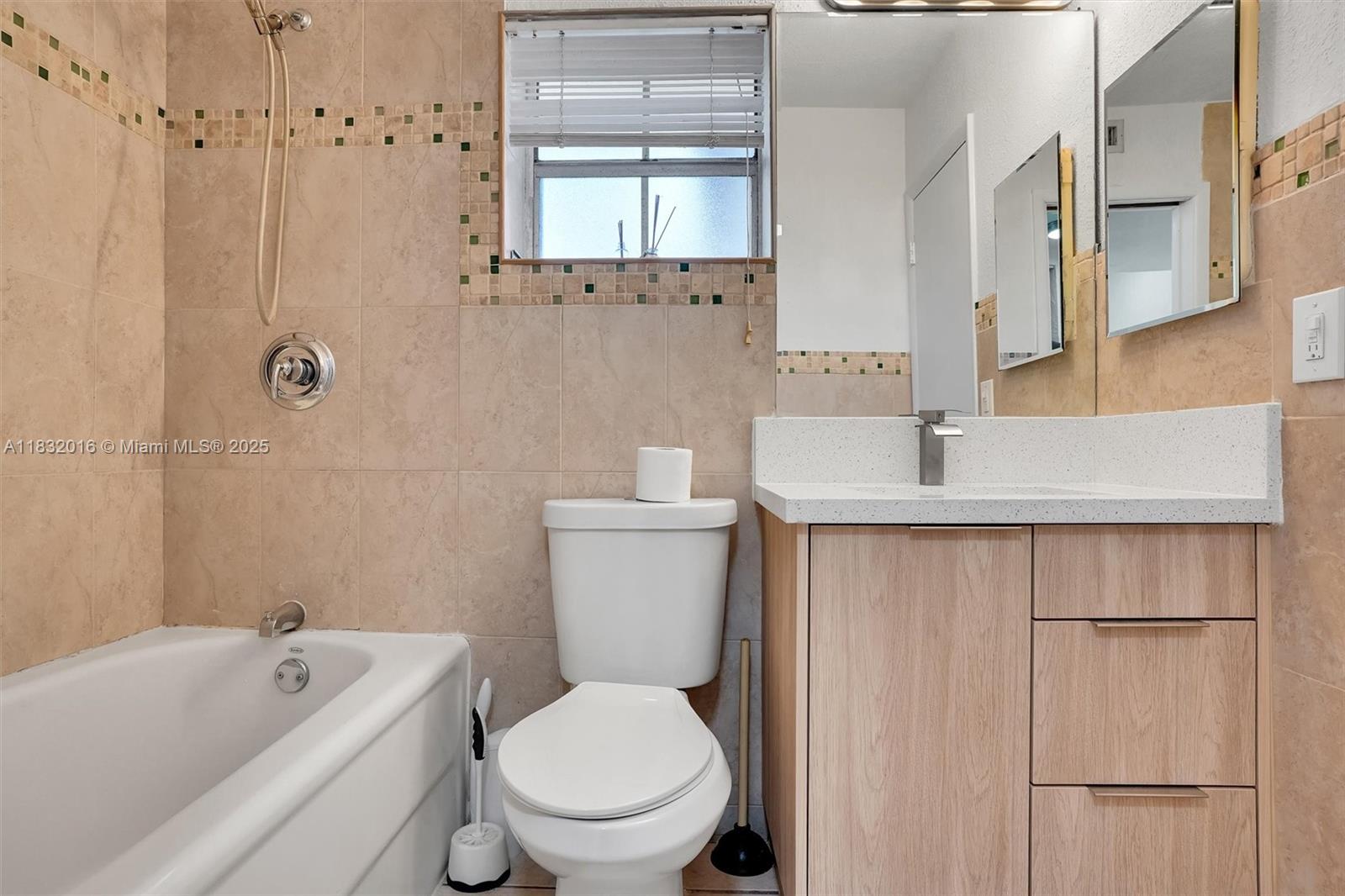 8650 SW 67th Ave #1025 Pinecrest, FL 33156