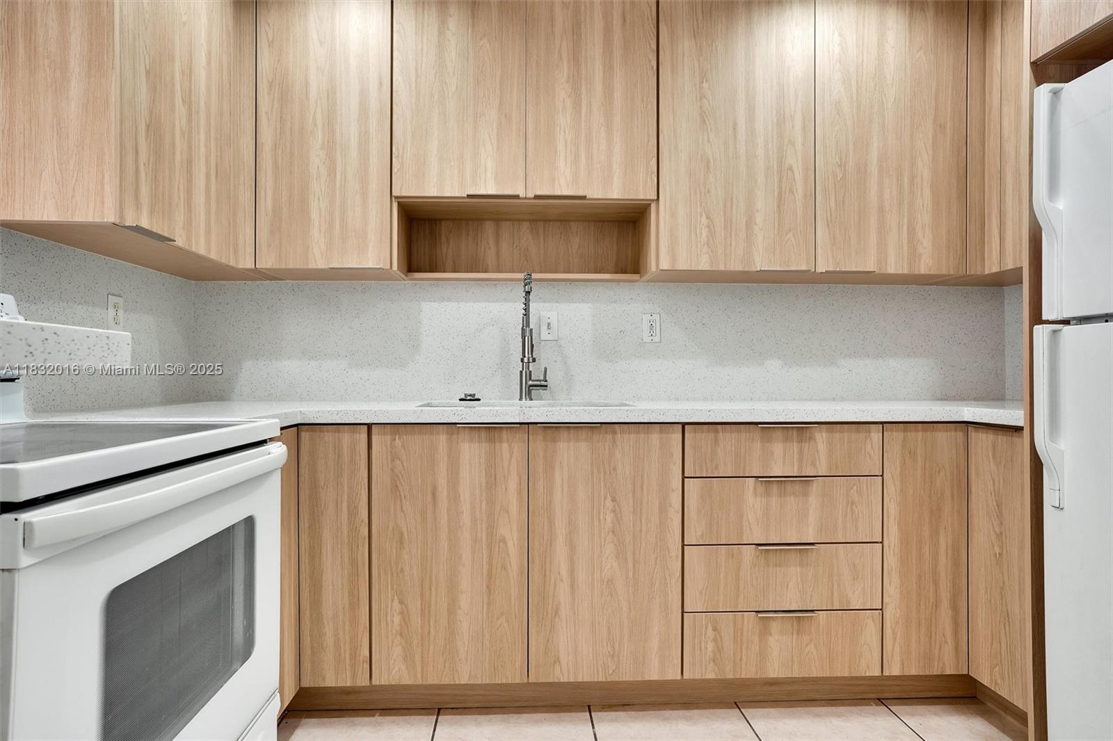 8650 SW 67th Ave #1025 Pinecrest, FL 33156