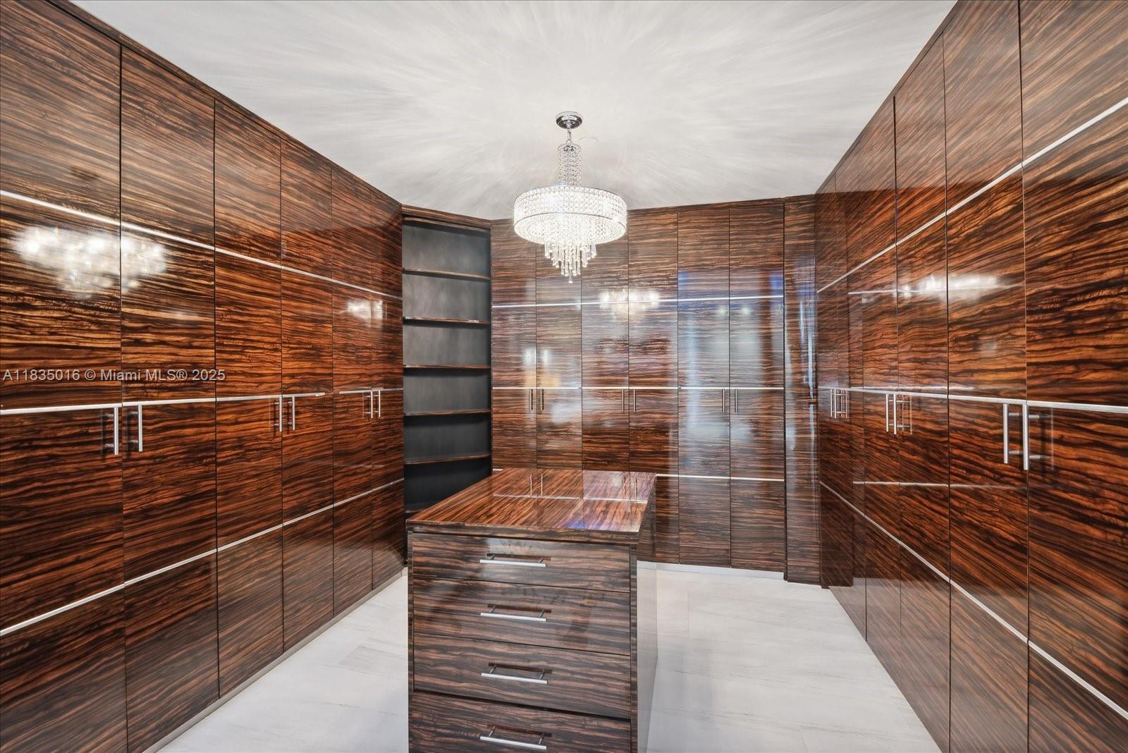 19707 Turnberry Way #PH-D Aventura, FL 33180