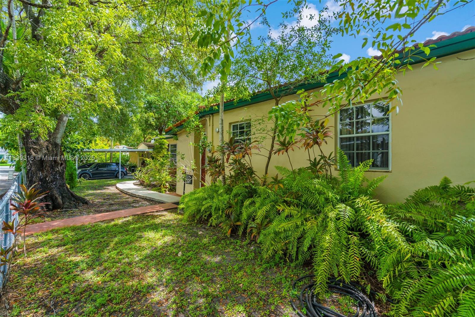 1941 SW 18th St Miami, FL 33145