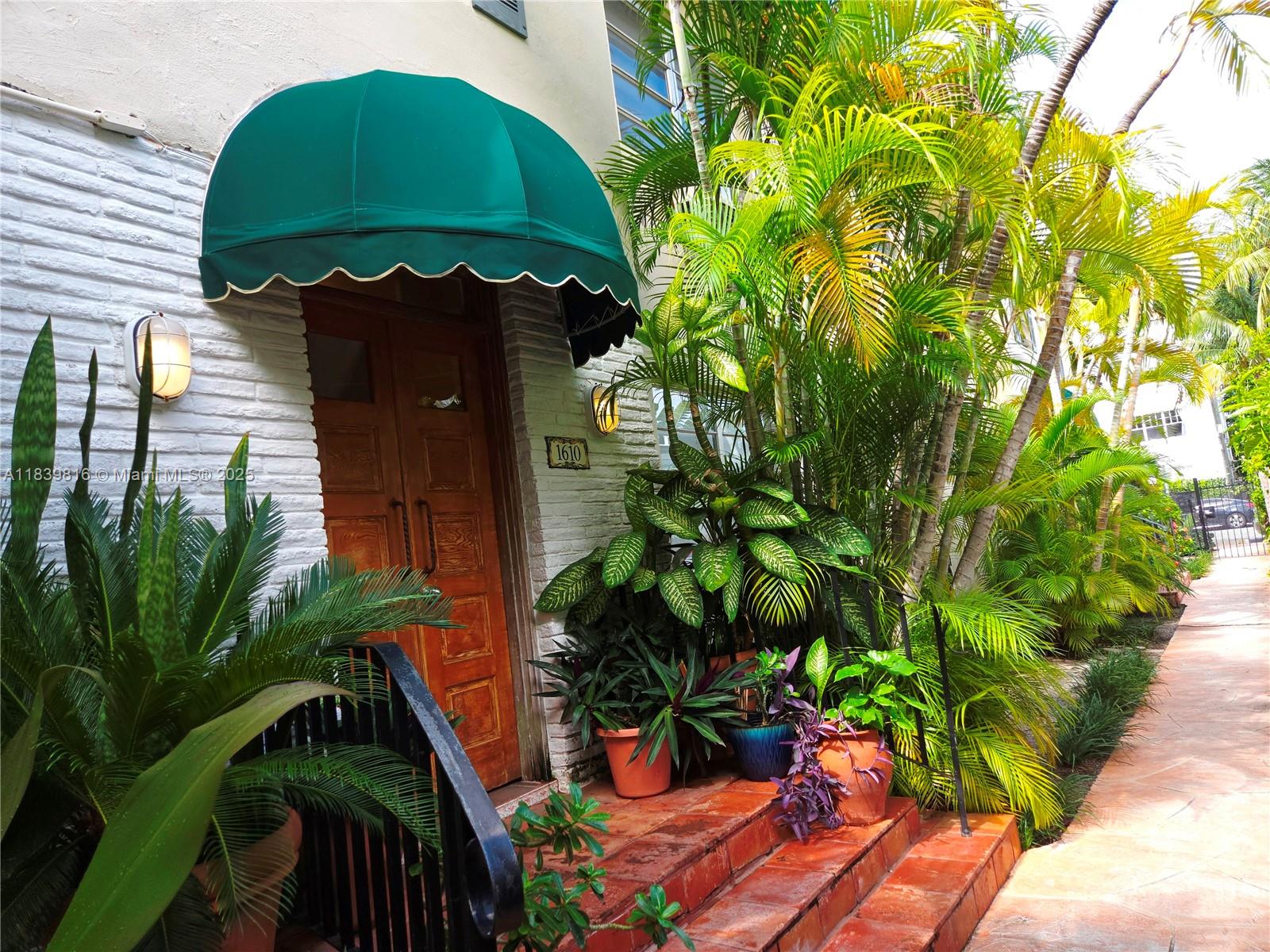 1610 Michigan Ave #5