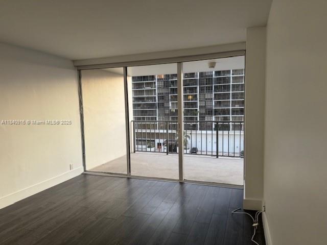 1901 Brickell Ave #B707