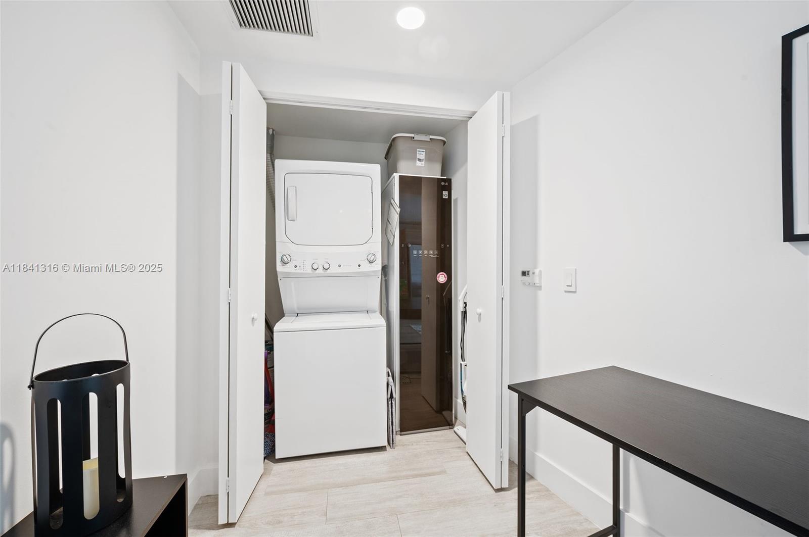 image Hyde Midtown Condo27
