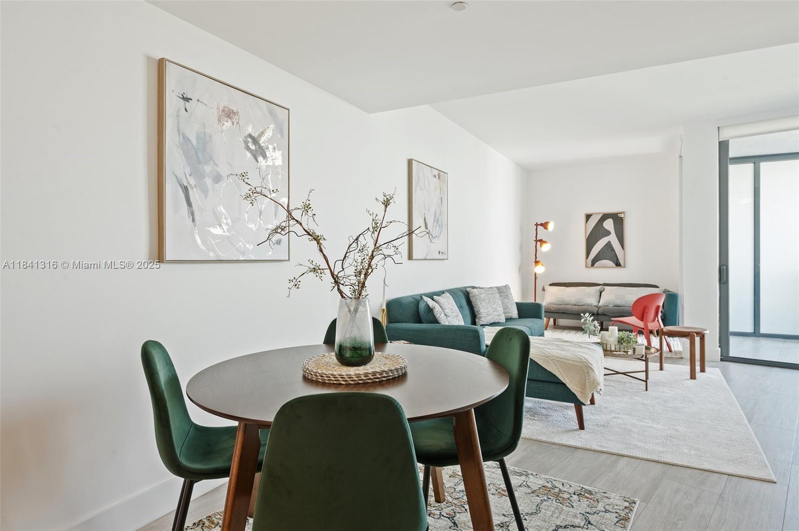 image Hyde Midtown Condo5