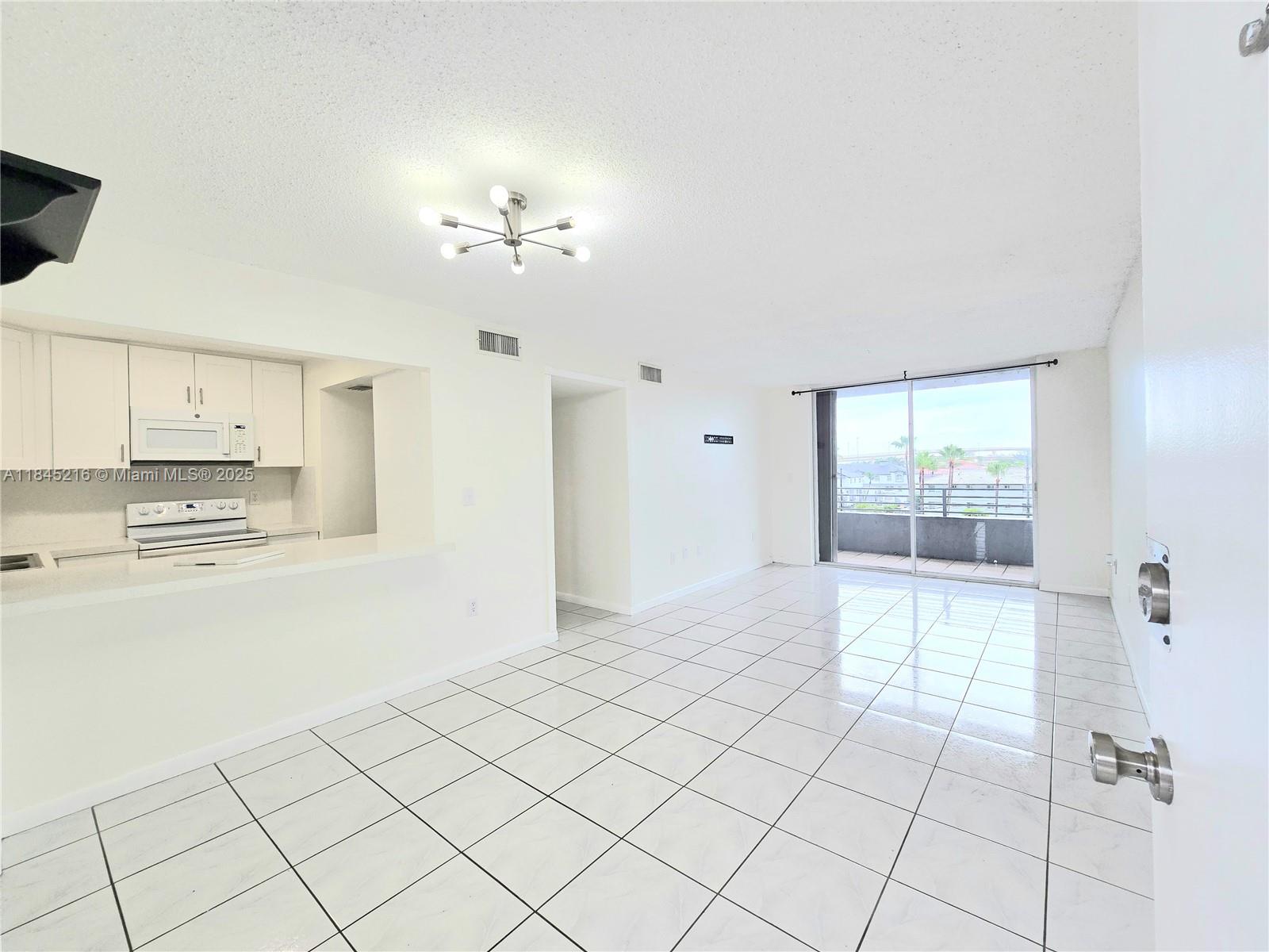 8231 NW 8th St #2-502