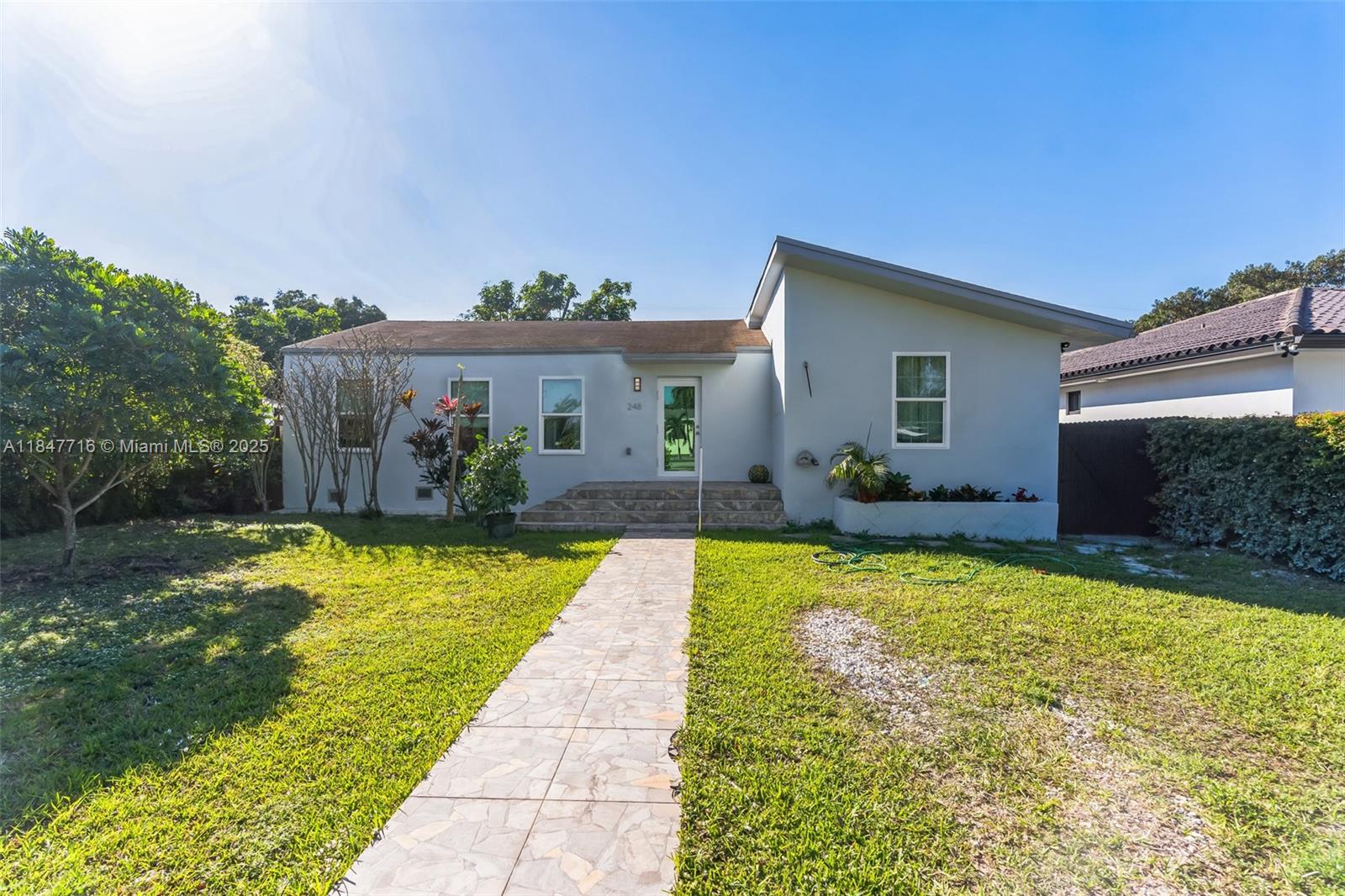 248 Carlisle Dr