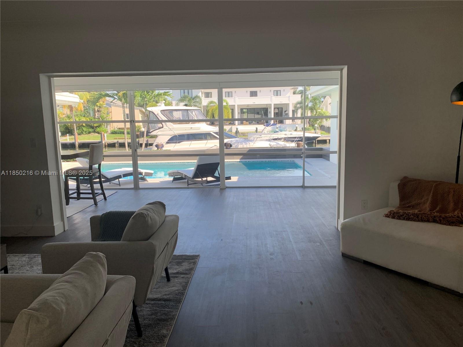 6911 Sunrise Pl