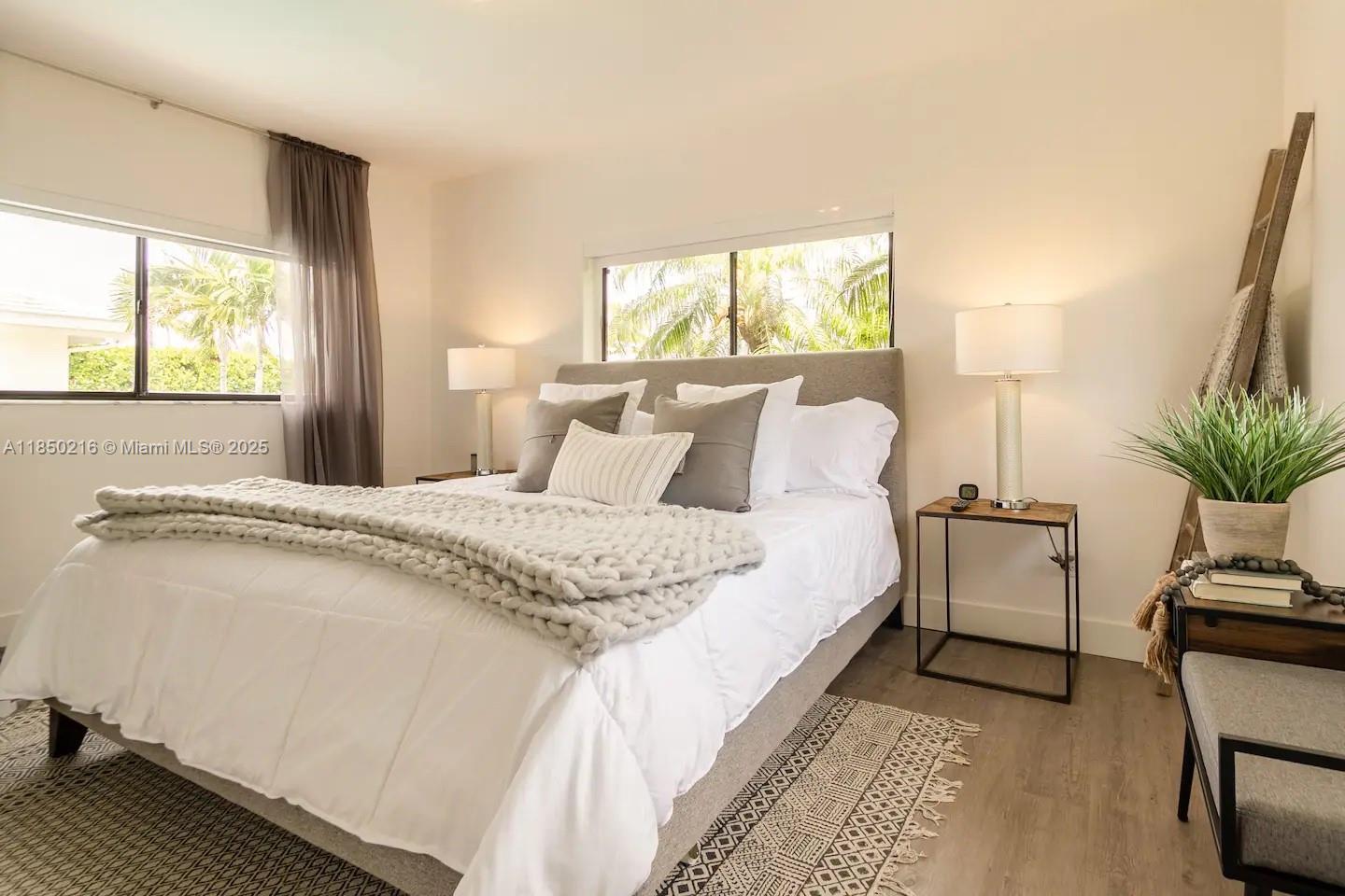 6911 Sunrise Pl Coral Gables, FL 33133 6911 Sunrise Pl Coral Gables, FL 33133