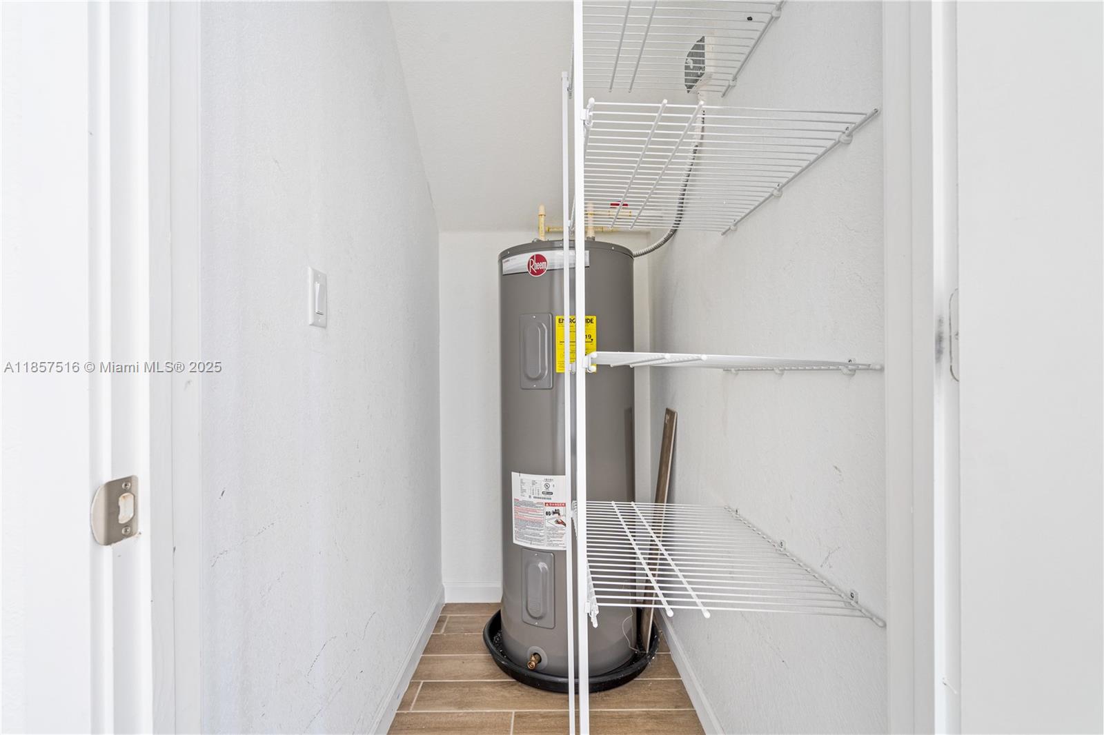 2431 SE 10th Ct,Homestead, FL 33035