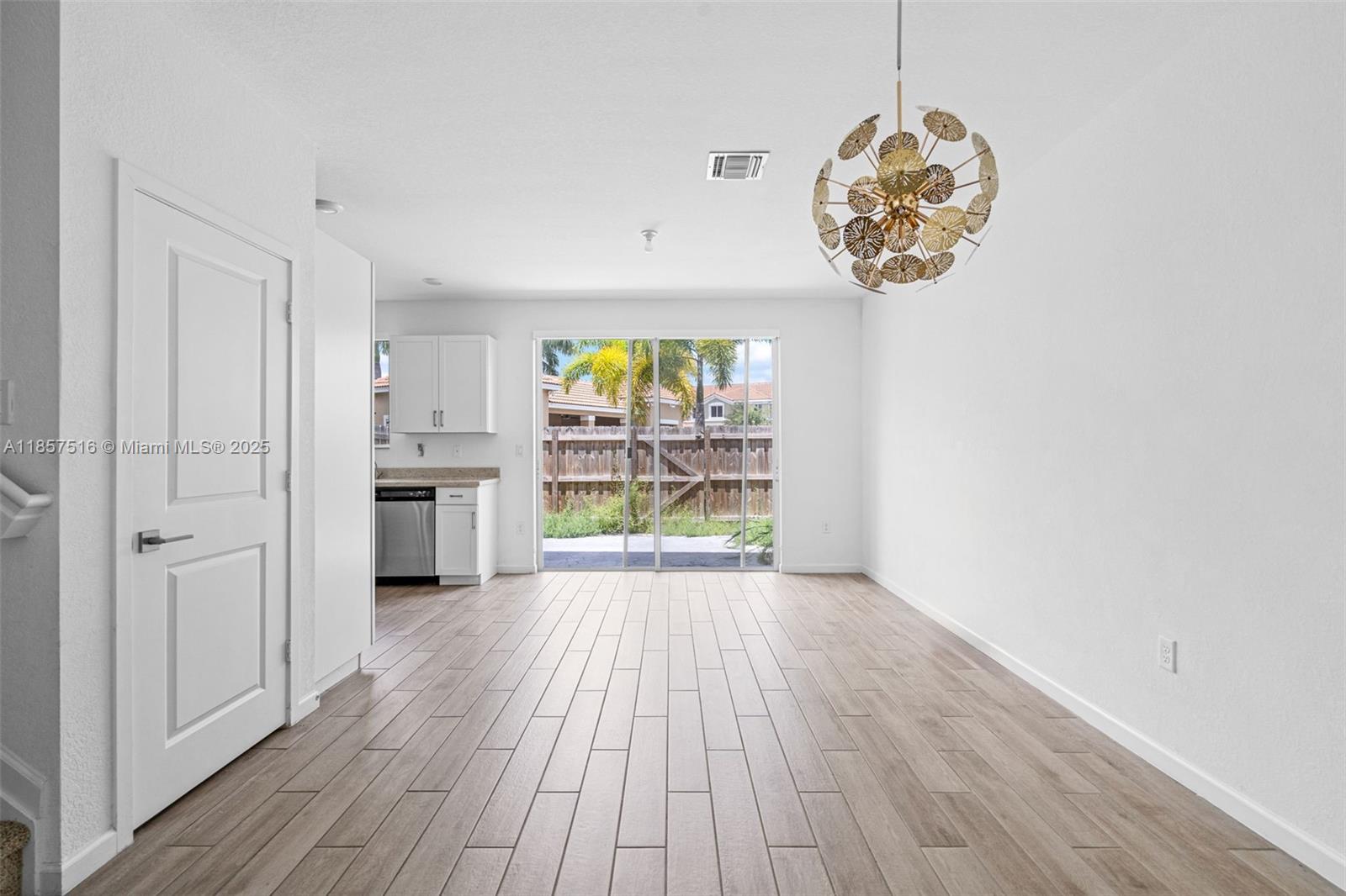 2431 SE 10th Ct,Homestead, FL 33035