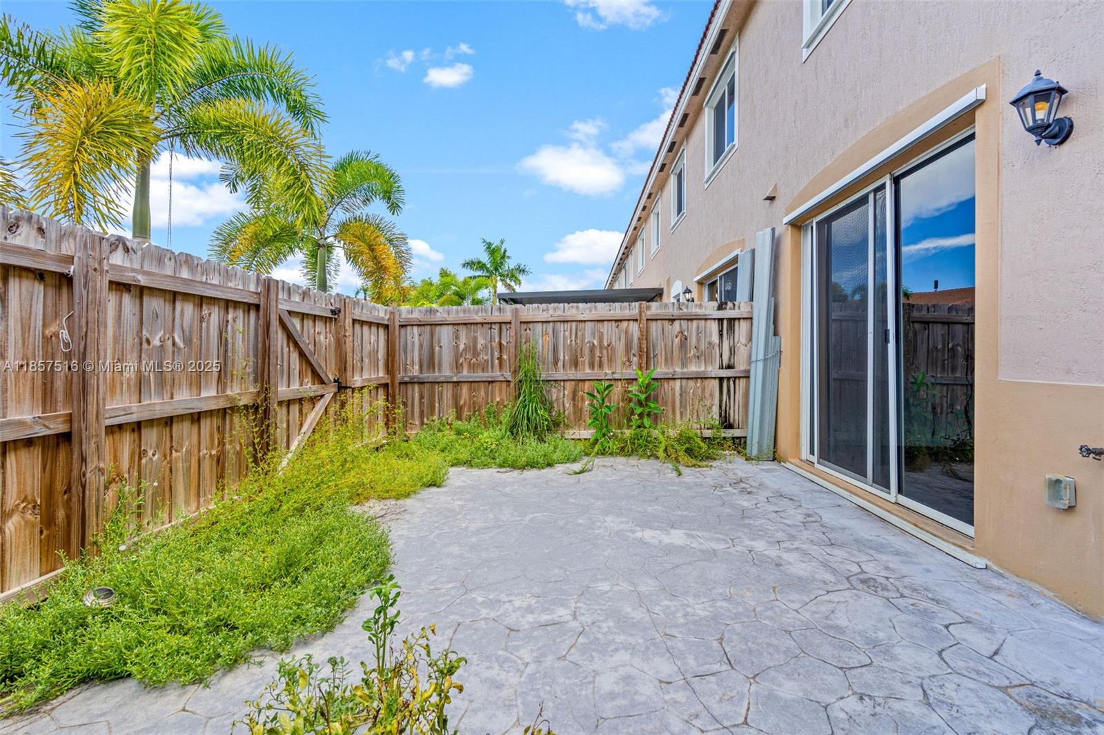 2431 SE 10th Ct,Homestead, FL 33035