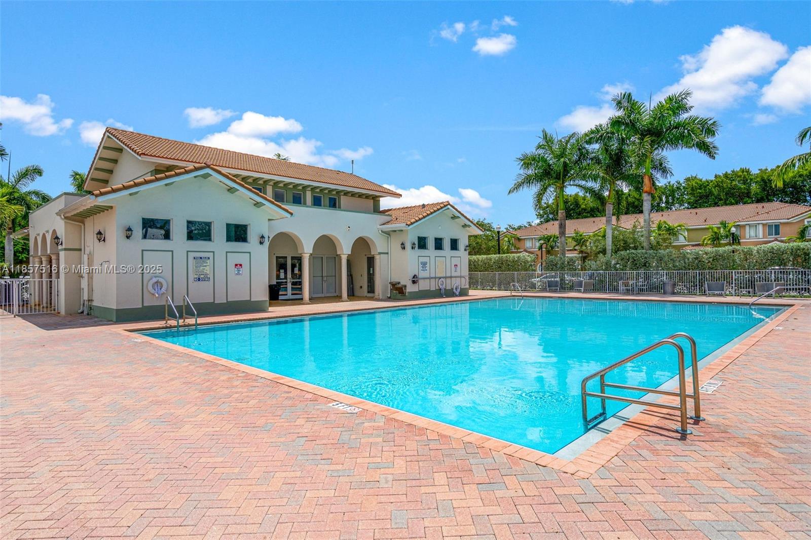 2431 SE 10th Ct,Homestead, FL 33035