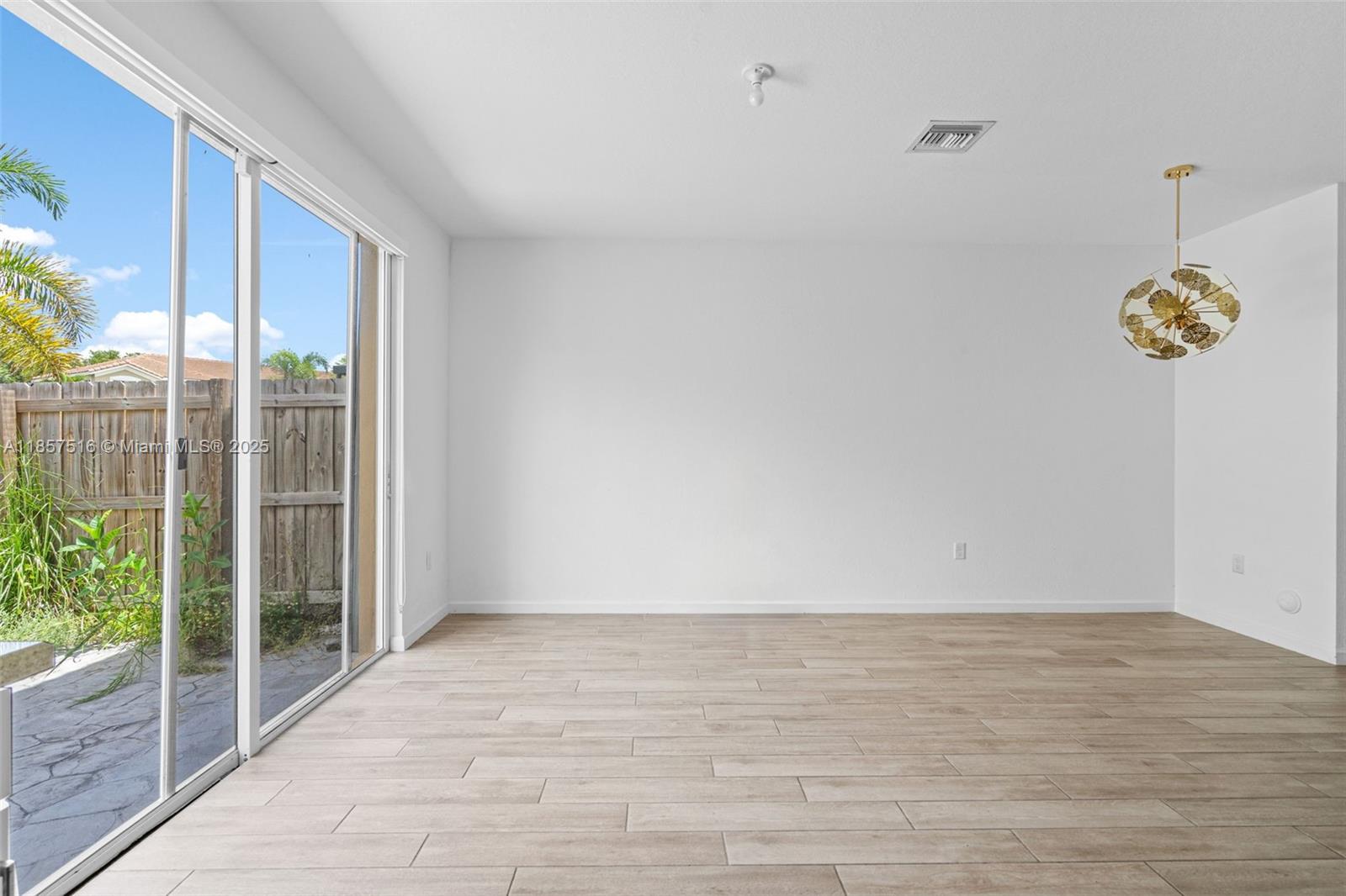 2431 SE 10th Ct,Homestead, FL 33035