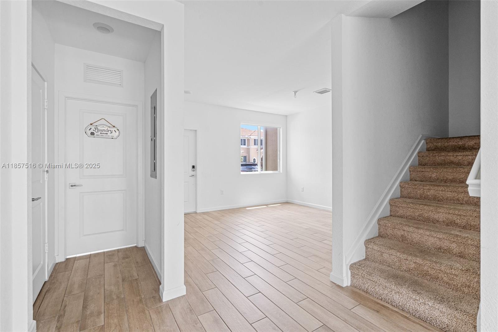 2431 SE 10th Ct,Homestead, FL 33035