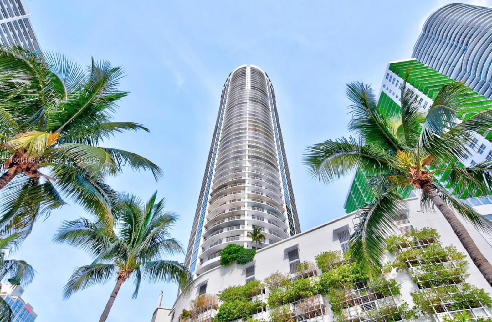 1750 N Bayshore Dr #2804
