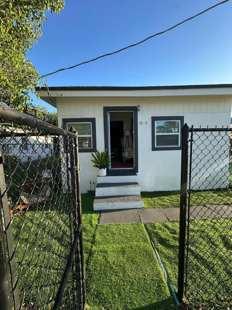 1874 NW 65th