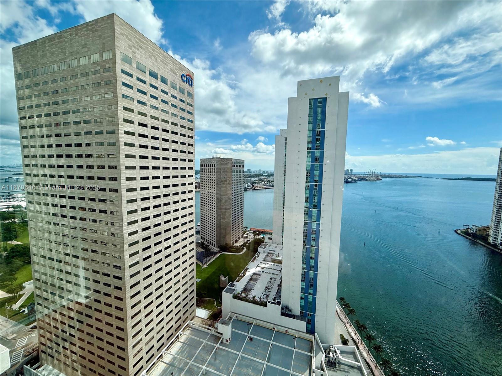 image Met 1 Condo1