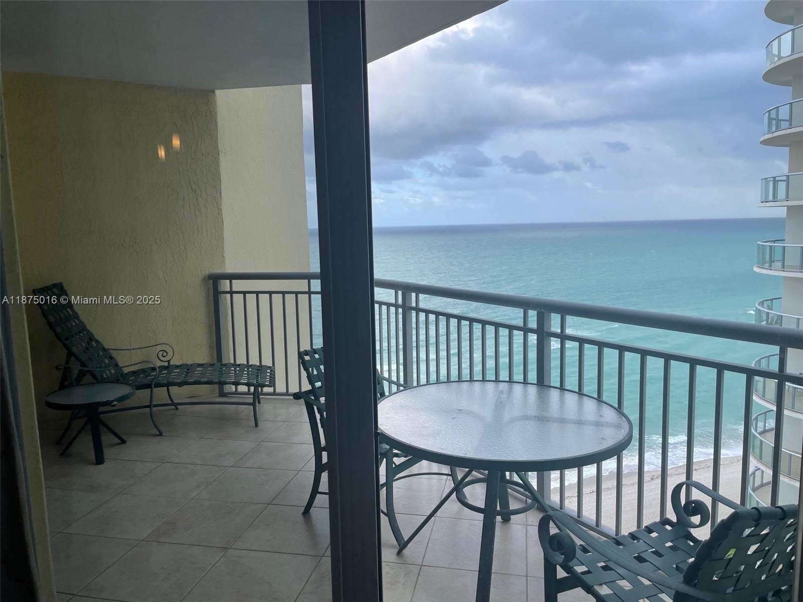17375 Collins Ave #1903