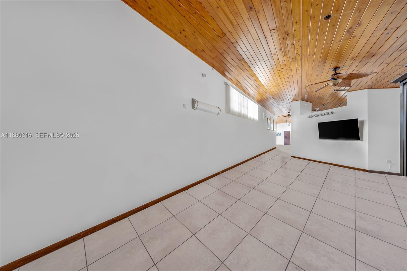 10204 SW 96th Ct Miami, FL 33176