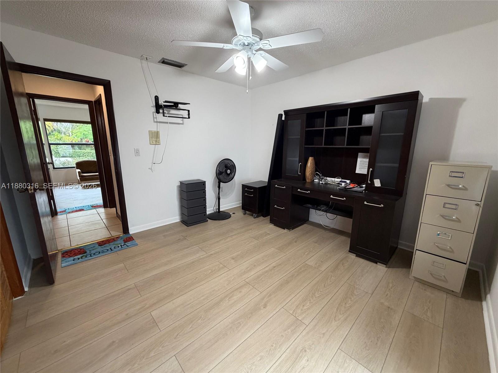 10204 SW 96th Ct Miami, FL 33176