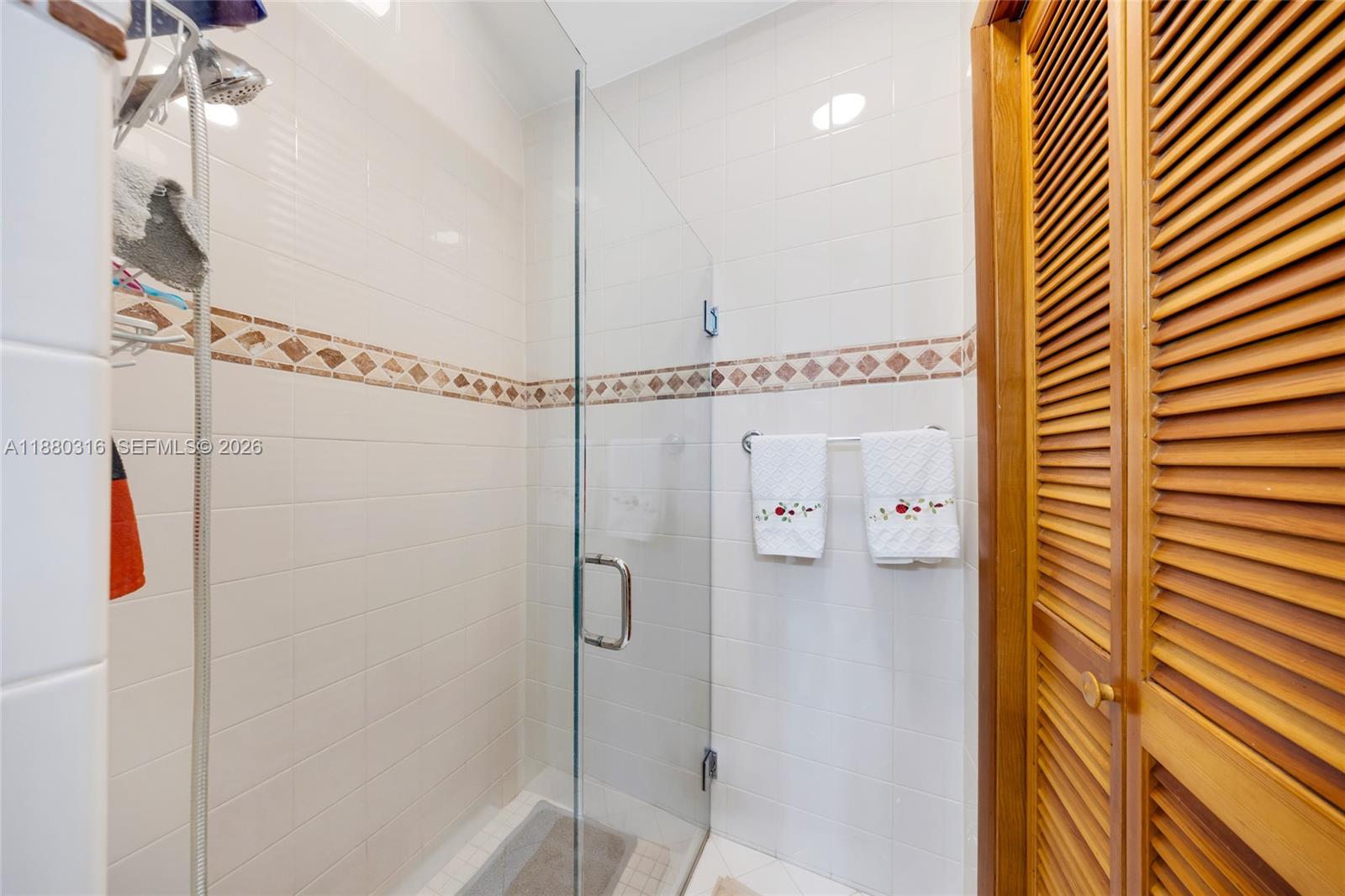 10204 SW 96th Ct Miami, FL 33176