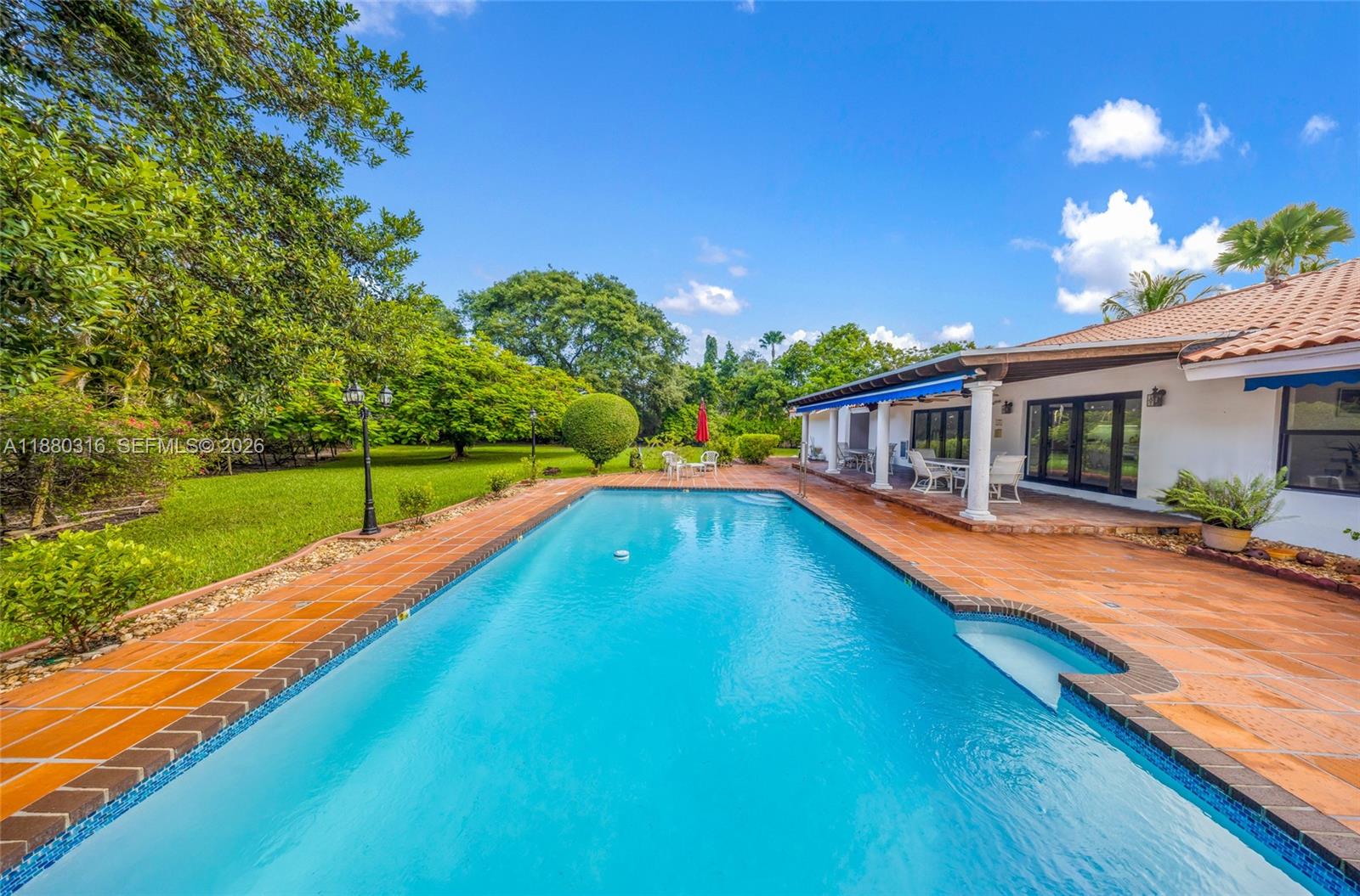 10204 SW 96th Ct Miami, FL 33176