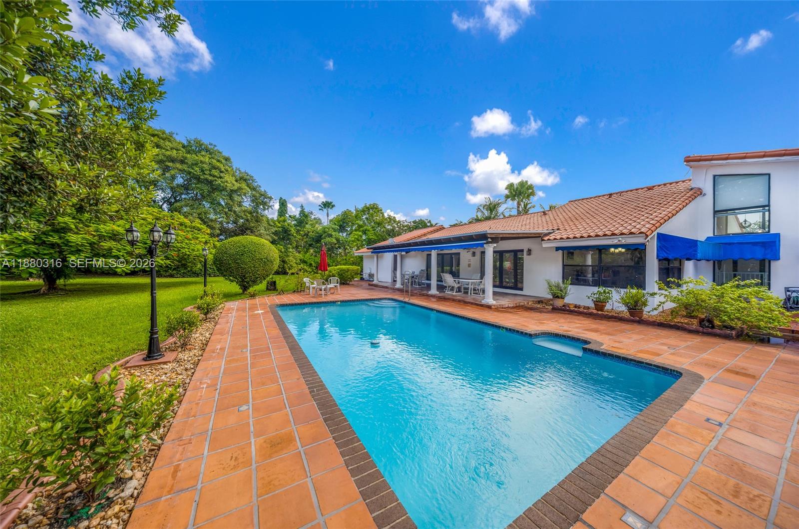 10204 SW 96th Ct Miami, FL 33176