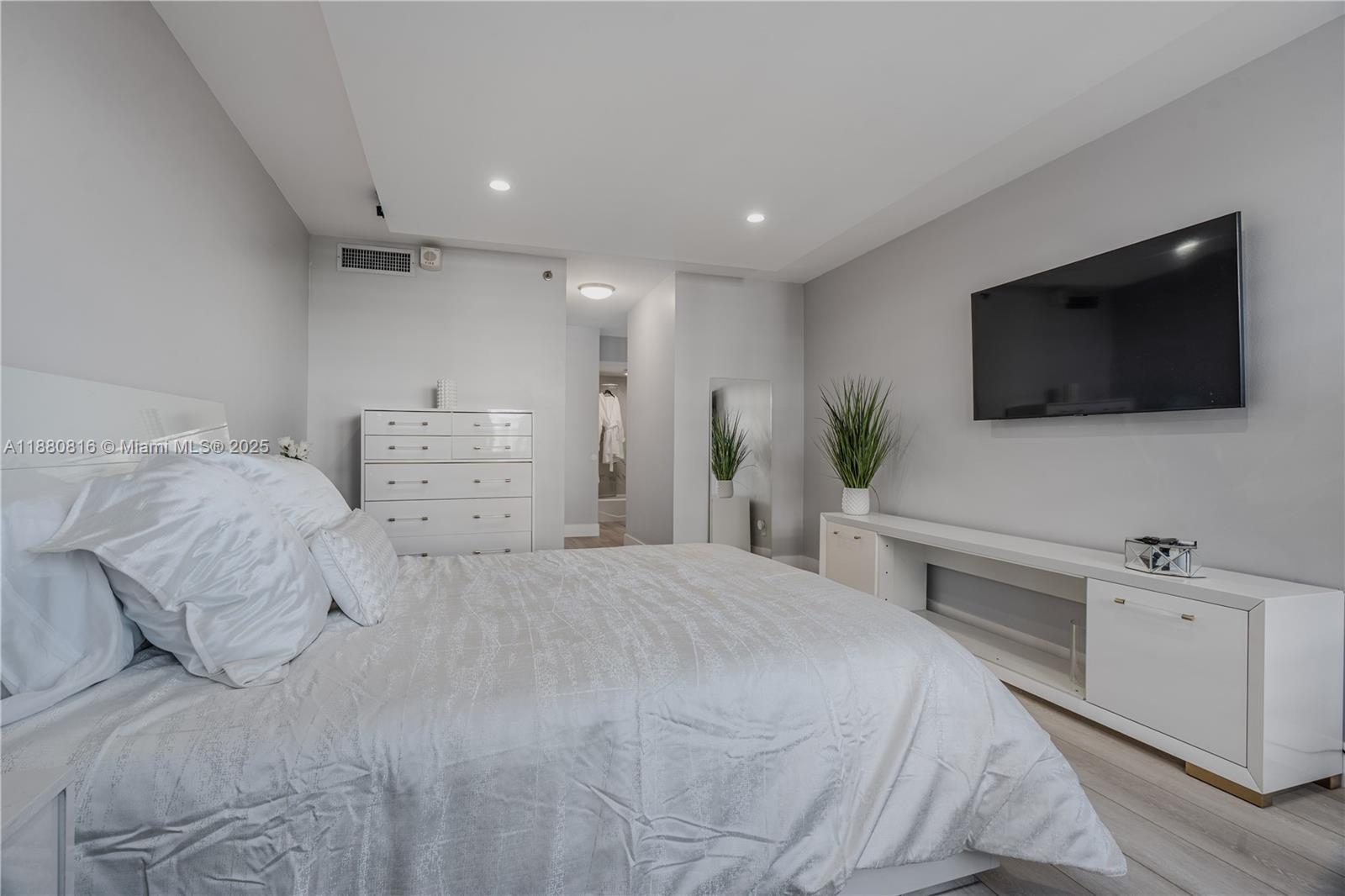 image The Decoplage Condo26