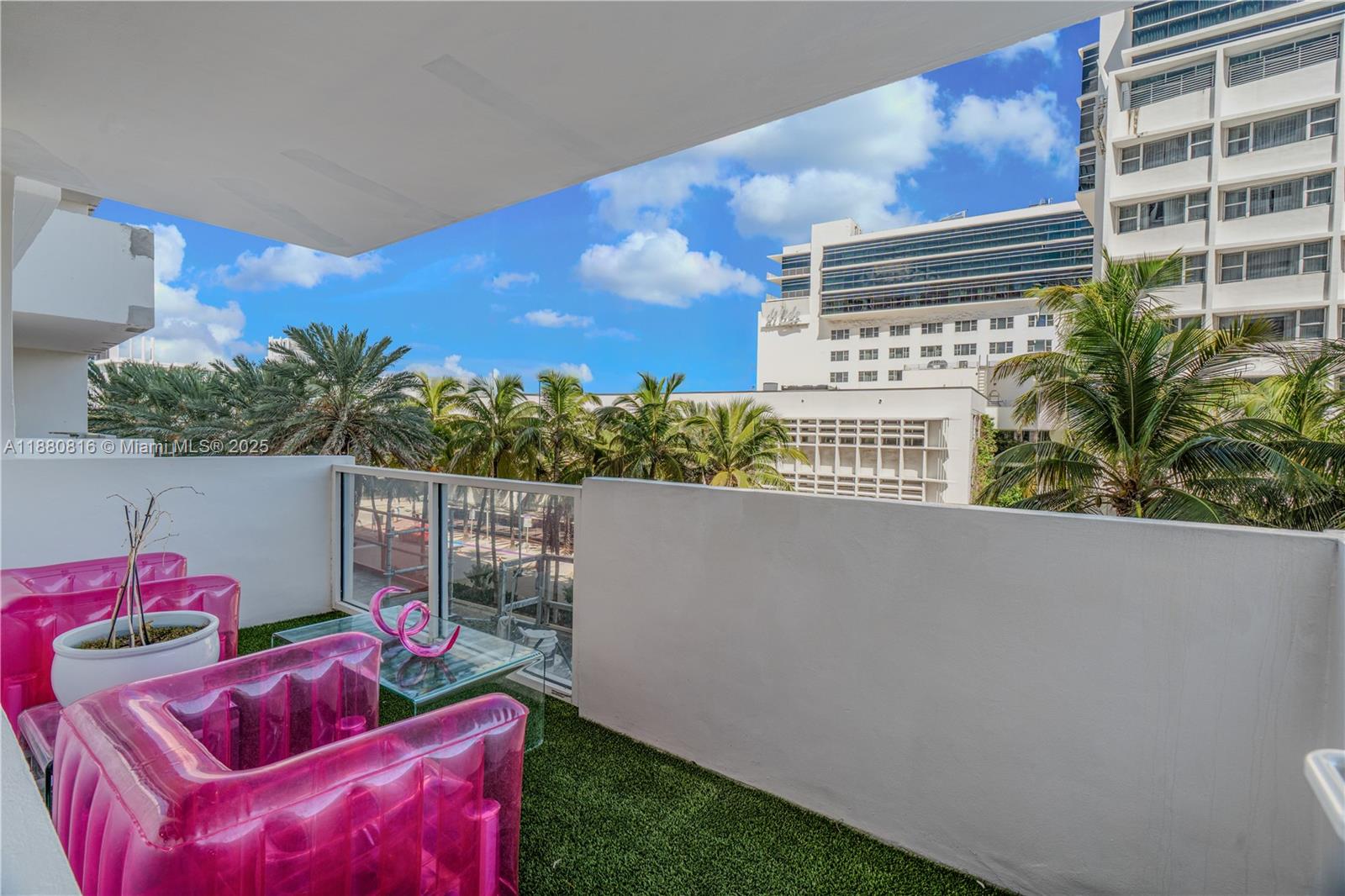 image The Decoplage Condo32