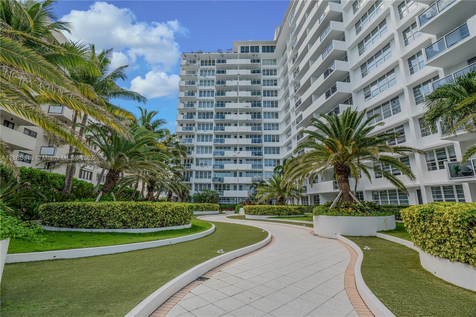 image The Decoplage Condo35