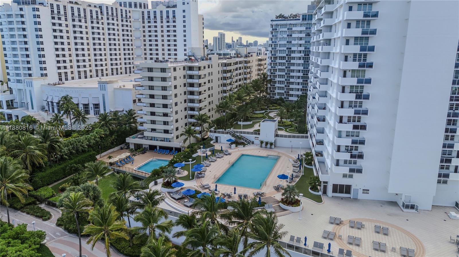 image The Decoplage Condo51