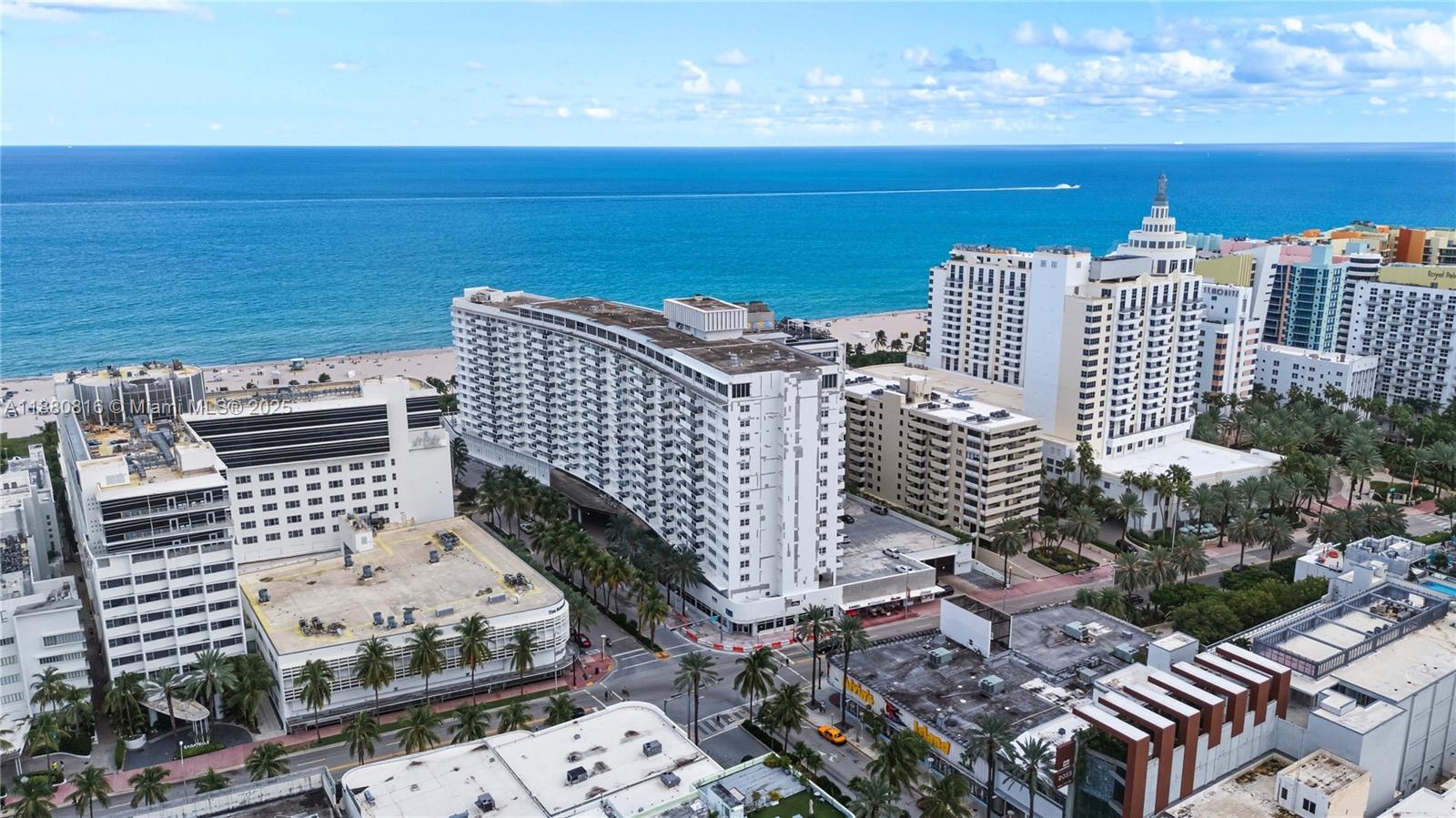 image The Decoplage Condo62
