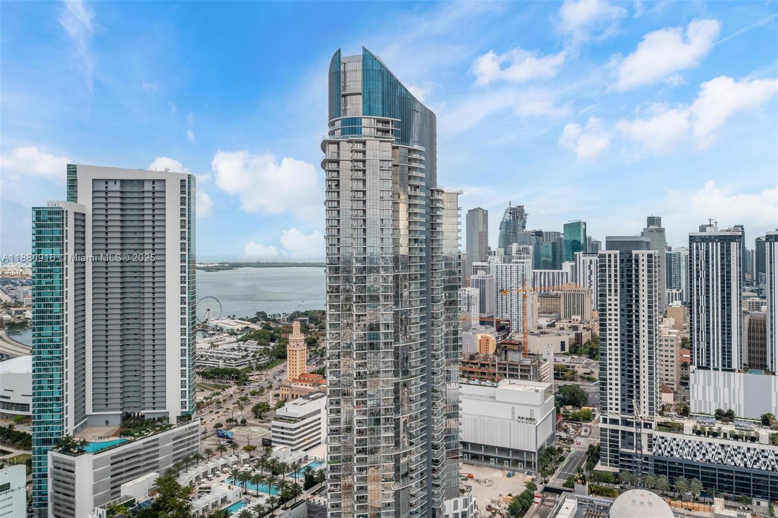 image Paramount Miami Worldcent15
