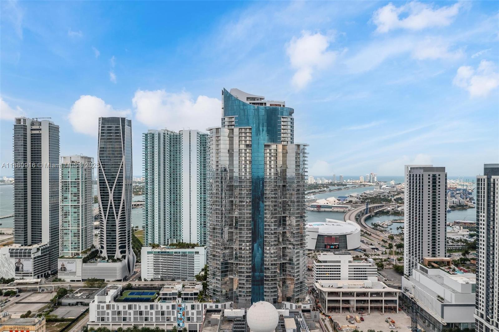 image Paramount Miami Worldcent19