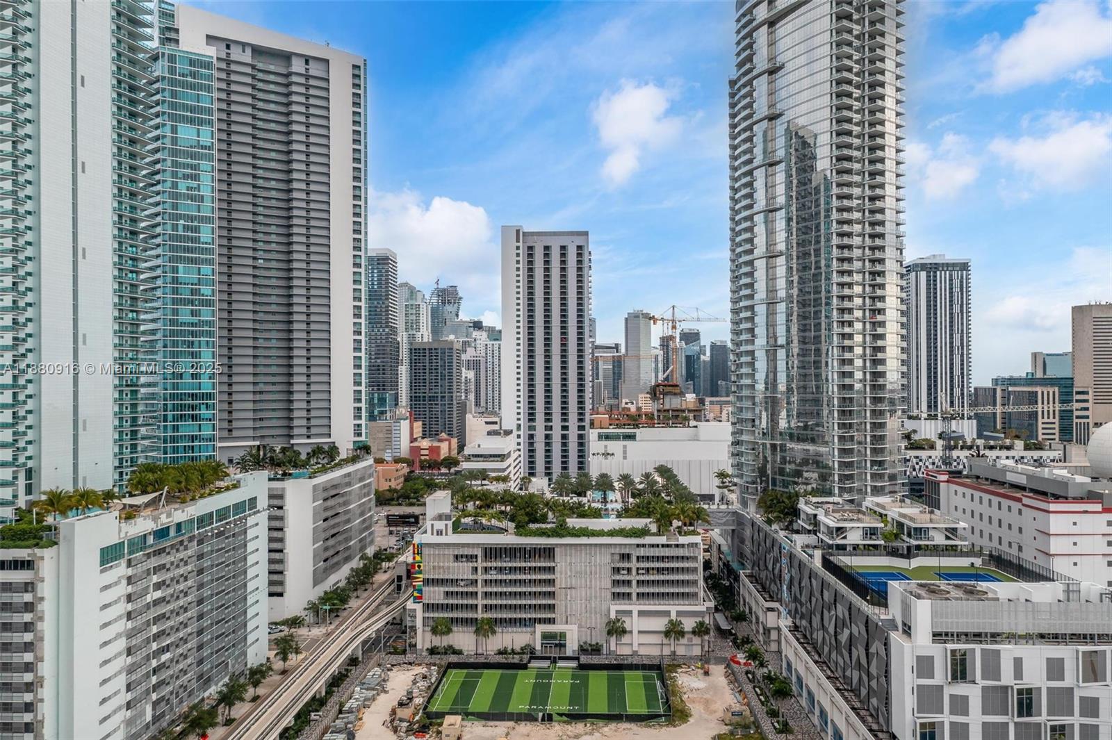 image Paramount Miami Worldcent21