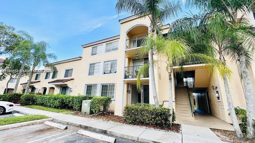 1727 Village Blvd #102