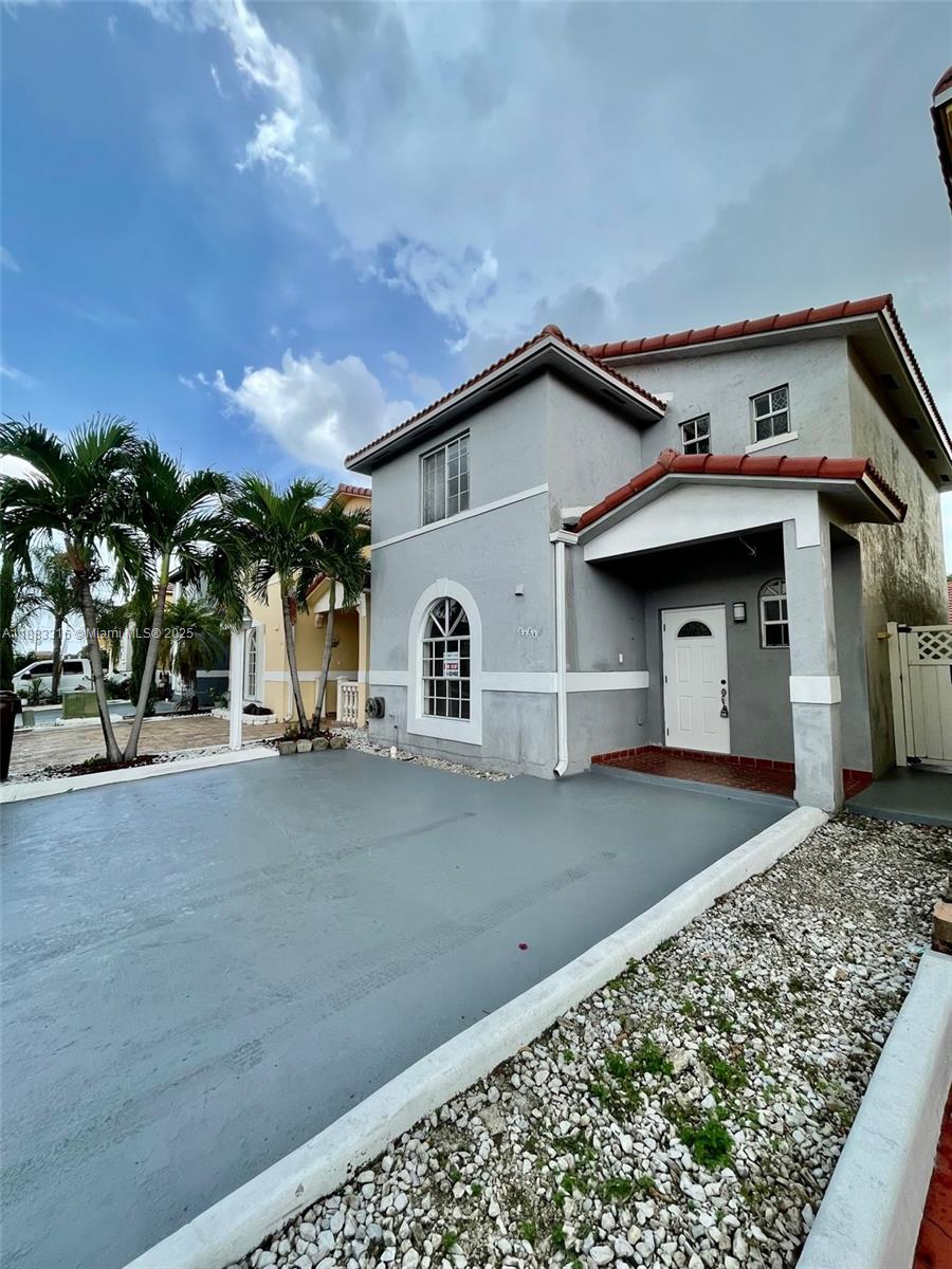 7211 W 24th Ave #2224 Hialeah, FL 33016