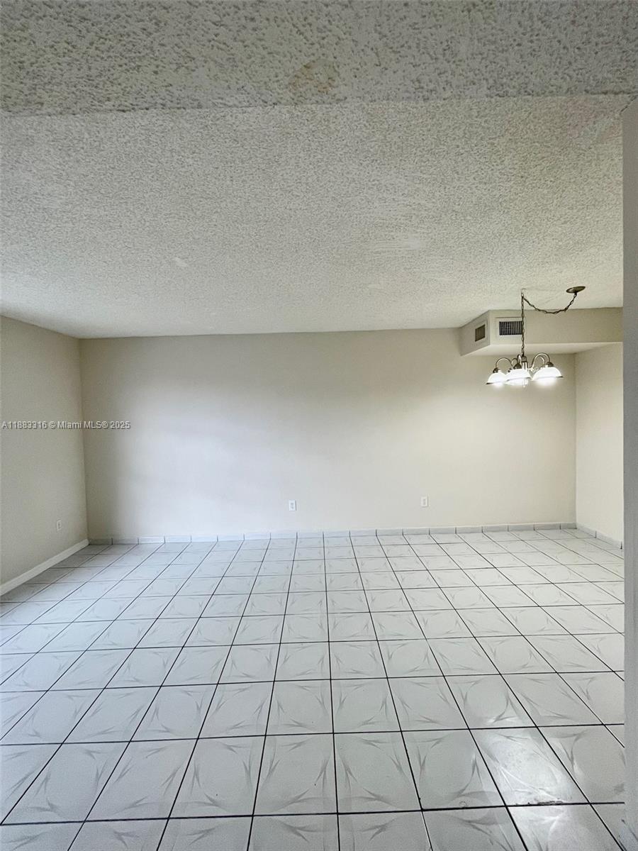 7211 W 24th Ave #2224 Hialeah, FL 33016