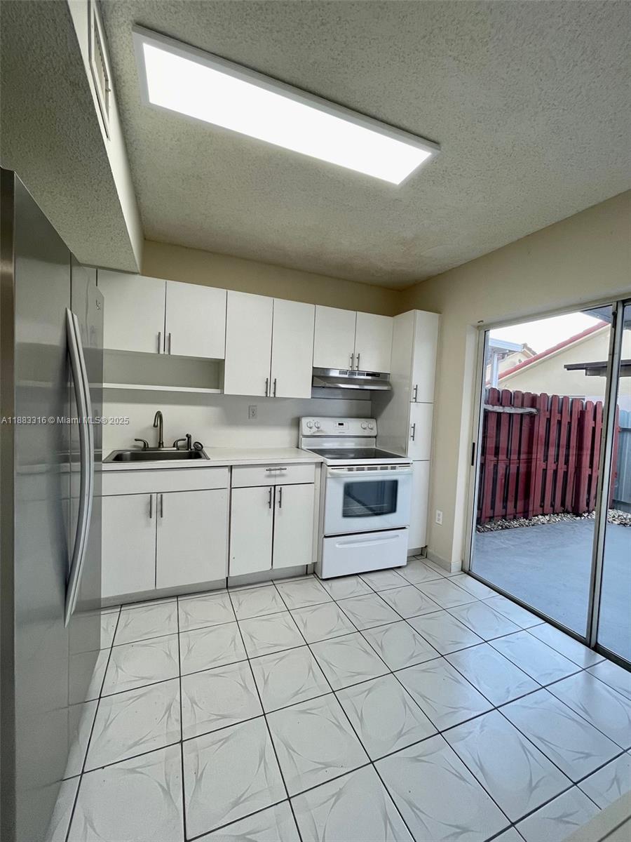 7211 W 24th Ave #2224 Hialeah, FL 33016