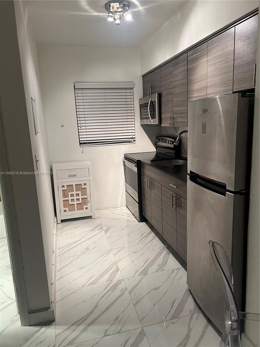 1611 West #12