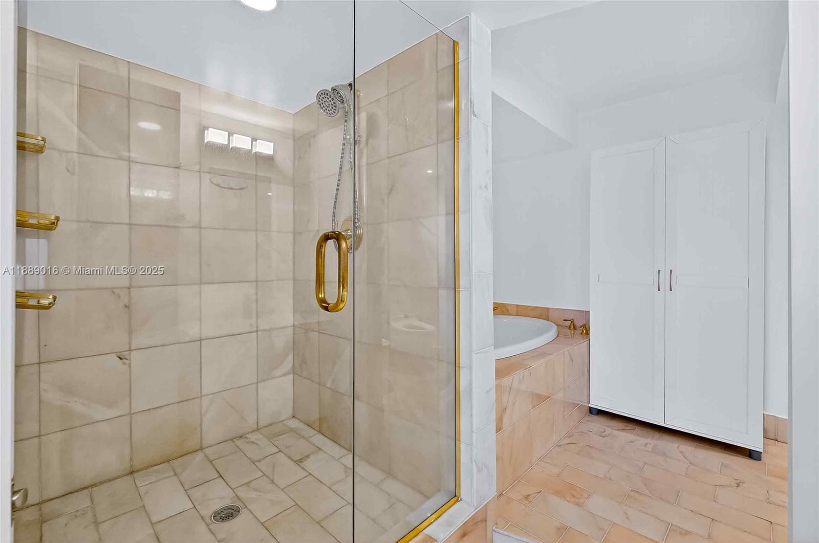 3 Grove Isle Dr #C1802 Coconut Grove, FL 33133