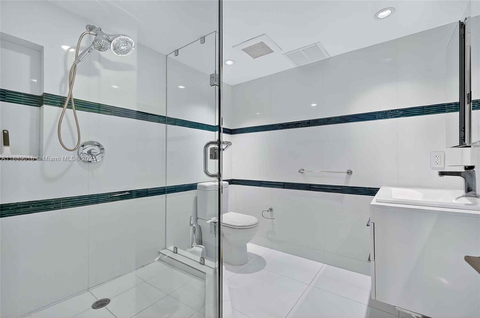 3 Grove Isle Dr #C1802 Coconut Grove, FL 33133