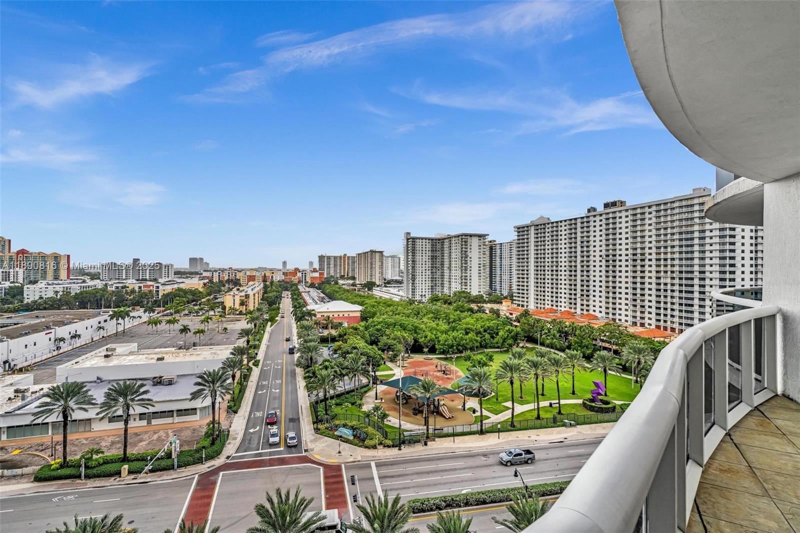 image Ocean Four Condo37