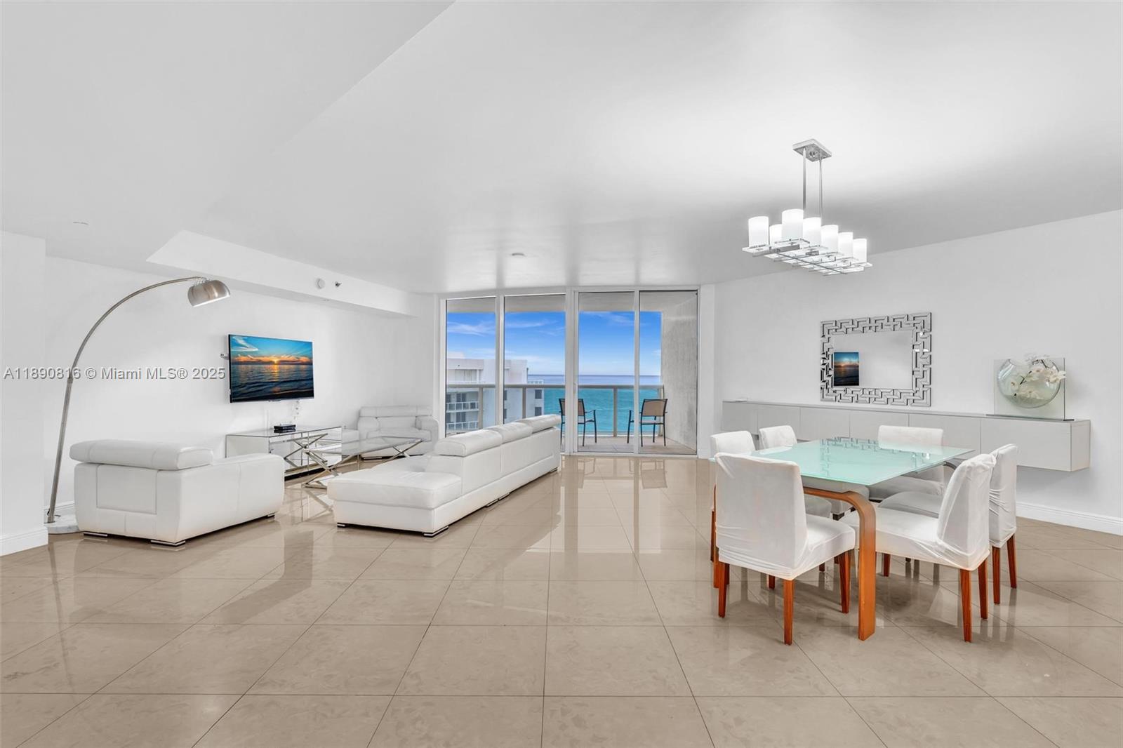 image Ocean Four Condo3