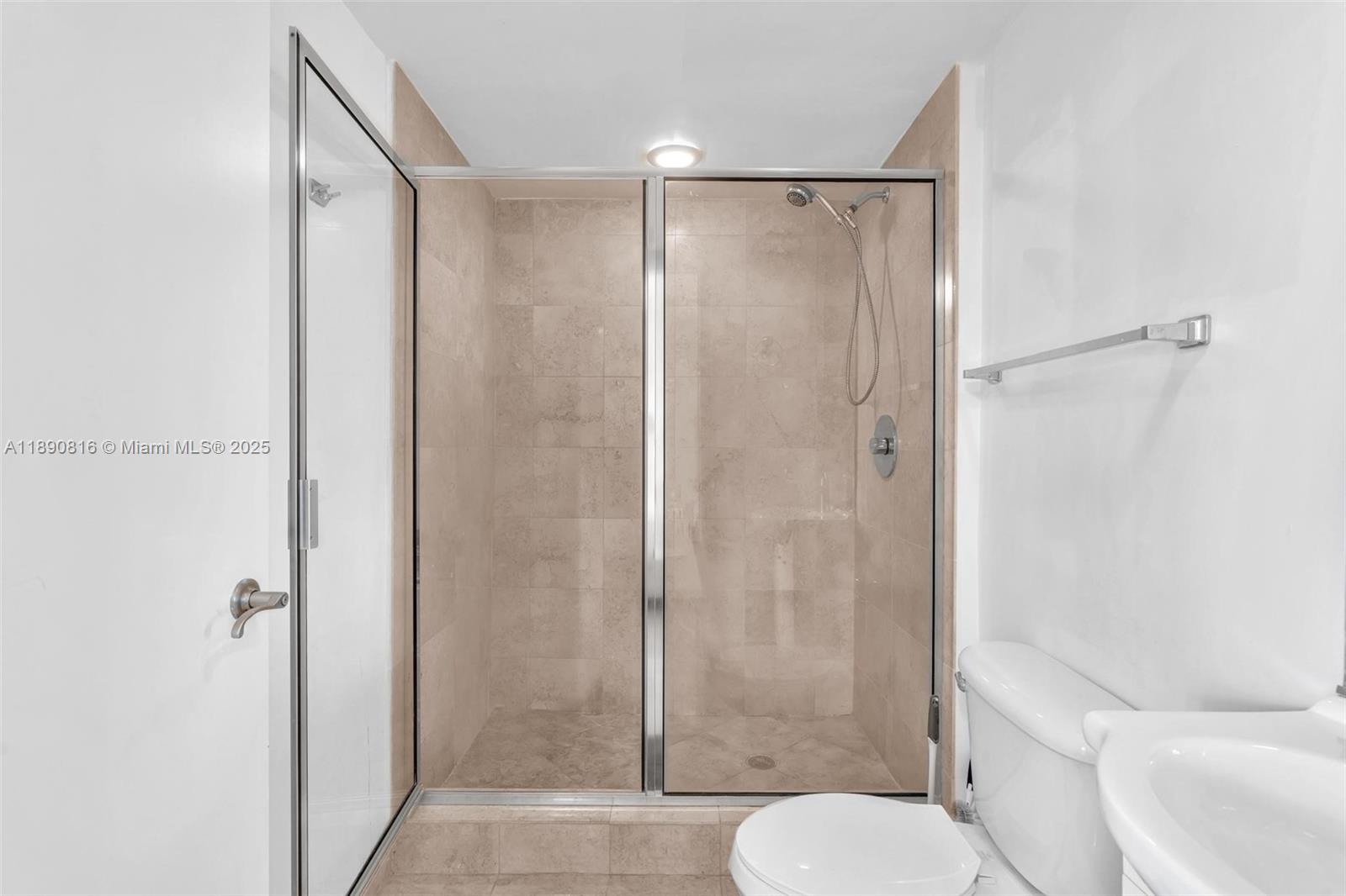 image Ocean Four Condo48