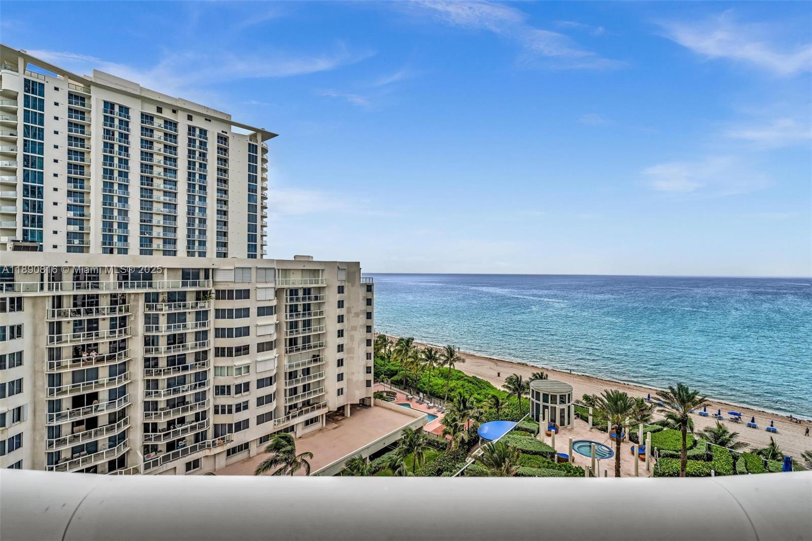 image Ocean Four Condo4