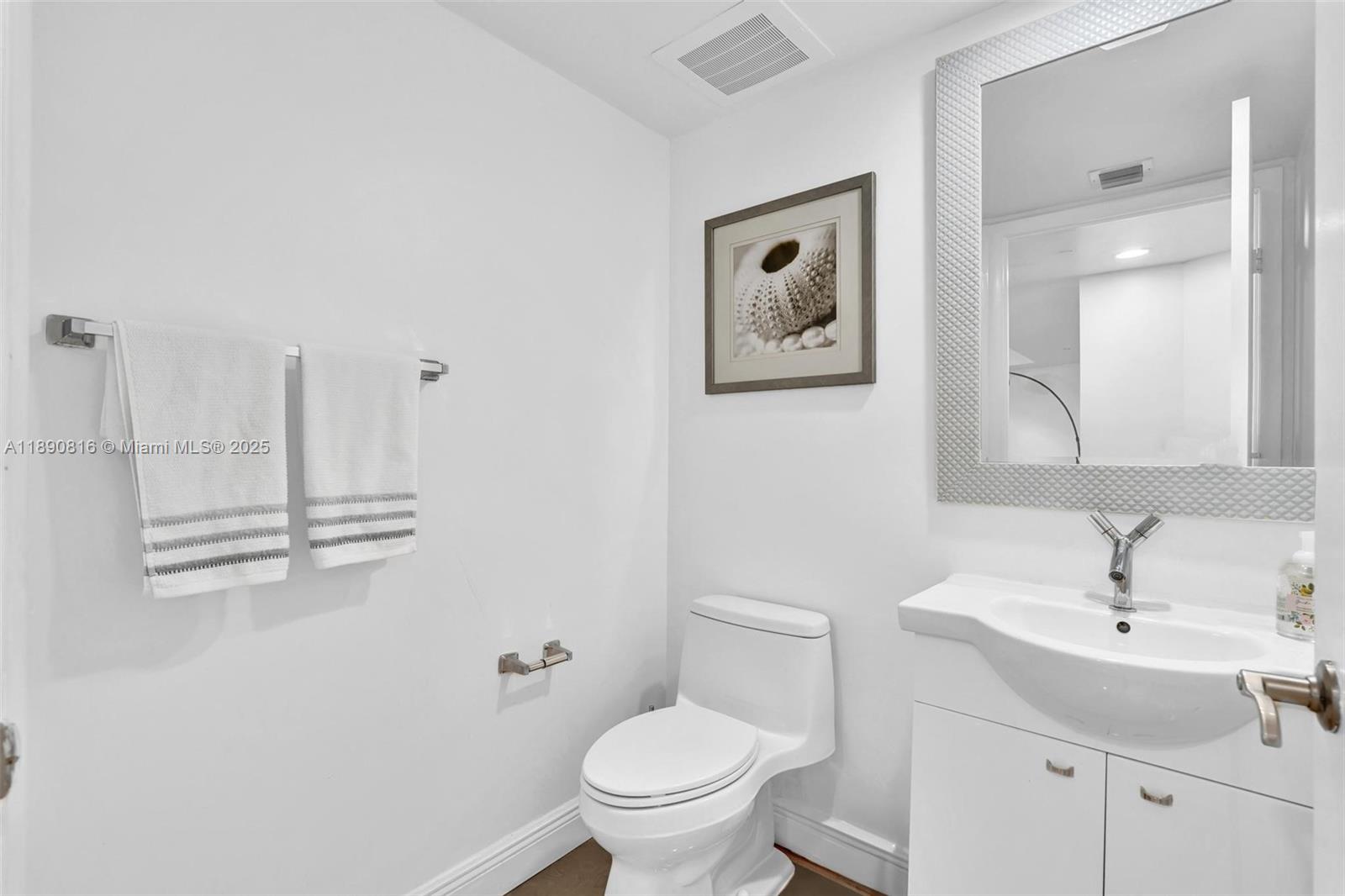 image Ocean Four Condo51