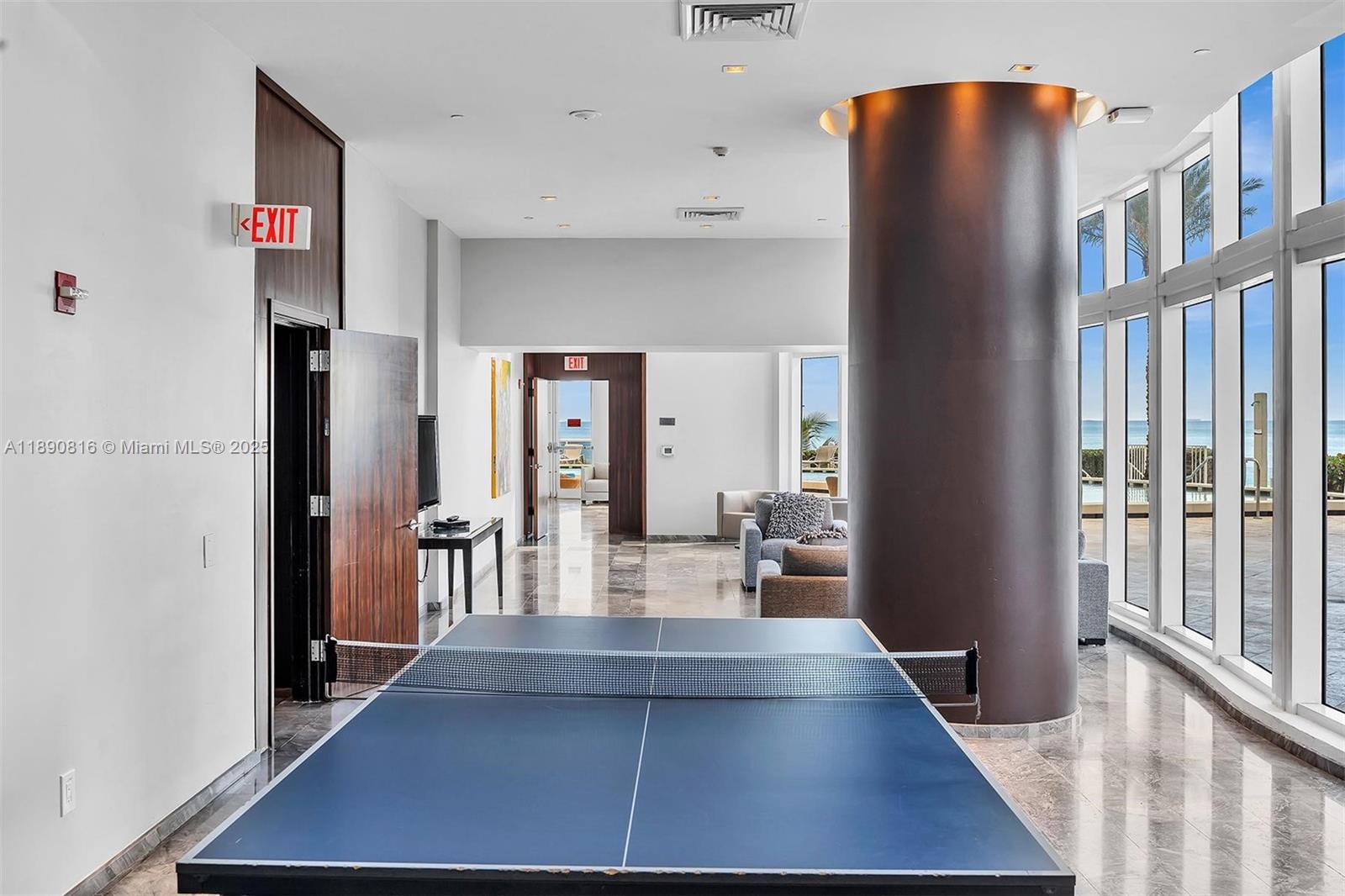 image Ocean Four Condo60