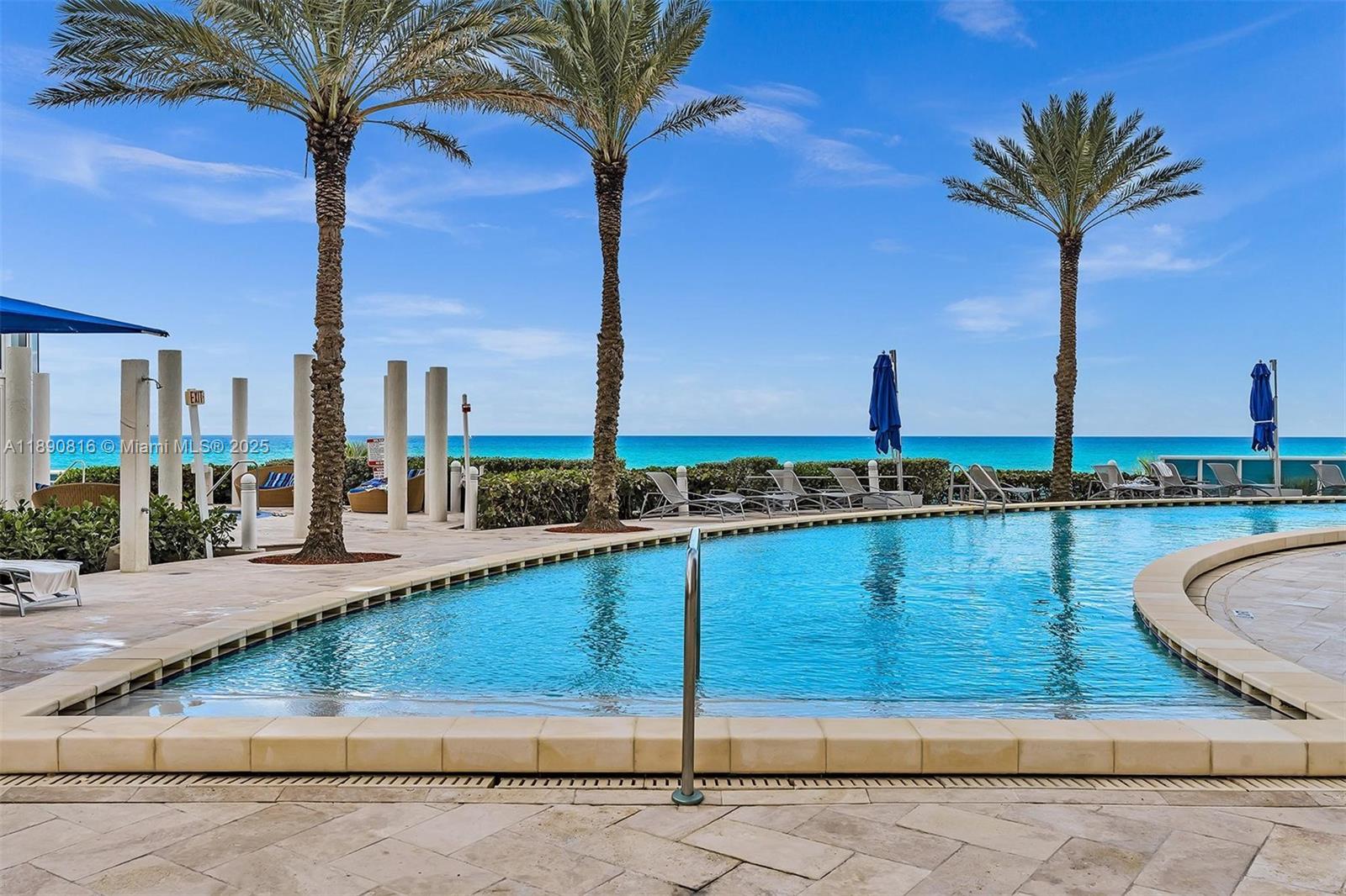 image Ocean Four Condo68