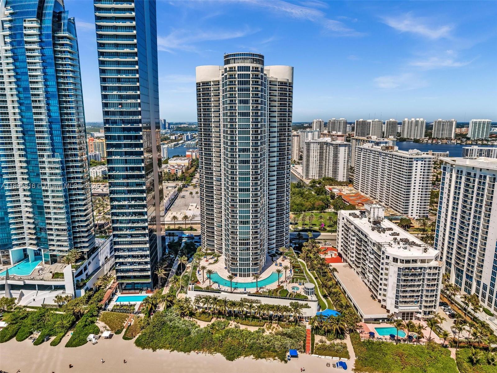 image Ocean Four Condo95